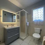 Xanetonia אספלט